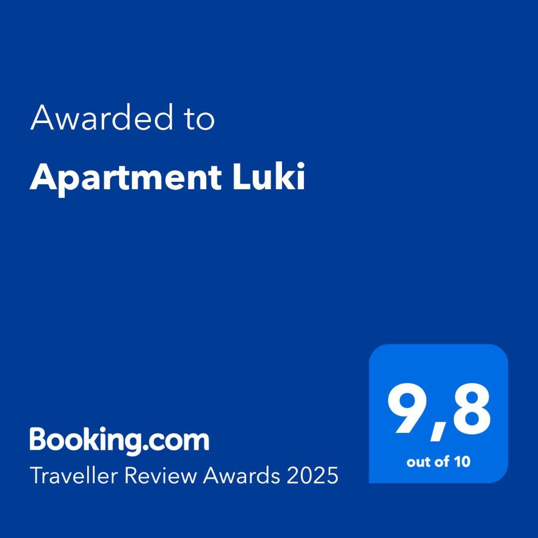 Apartment Luki ポヴィレ エクステリア 写真